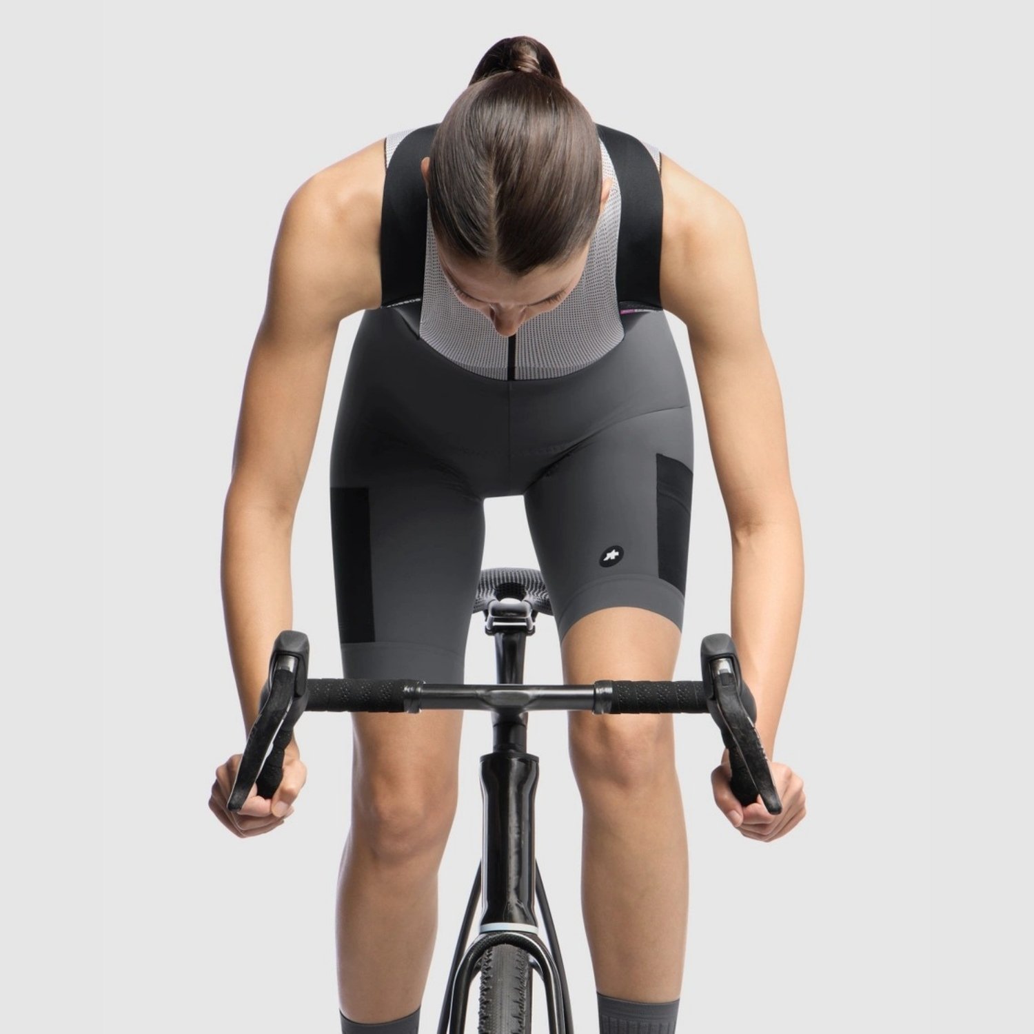 ASSOS Bib Shorts TACTICA Kieskäfer women's gravel T5 robust grey - Image 5