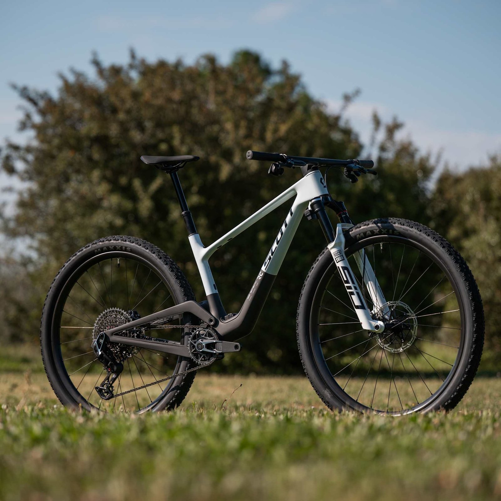 SCOTT Bike Spark RC World Cup cumulus white/carbon black - Image 9