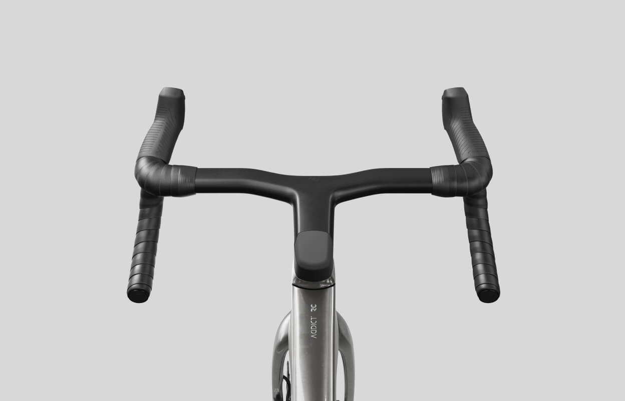 LIGHTWEIGHT COCKPIT