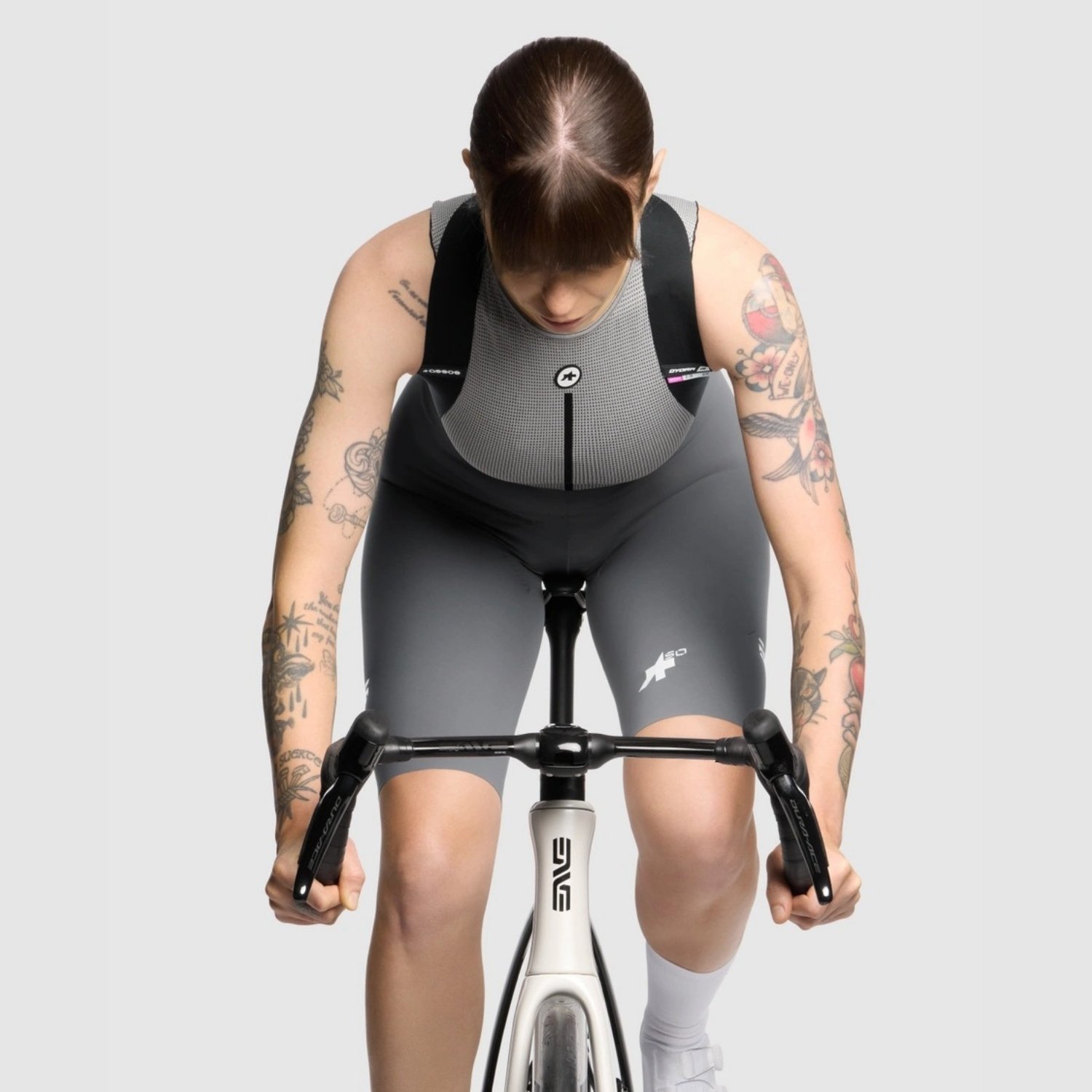 ASSOS Bib Shorts DYORA R S11 A50 Anniversary robust grey - Image 7