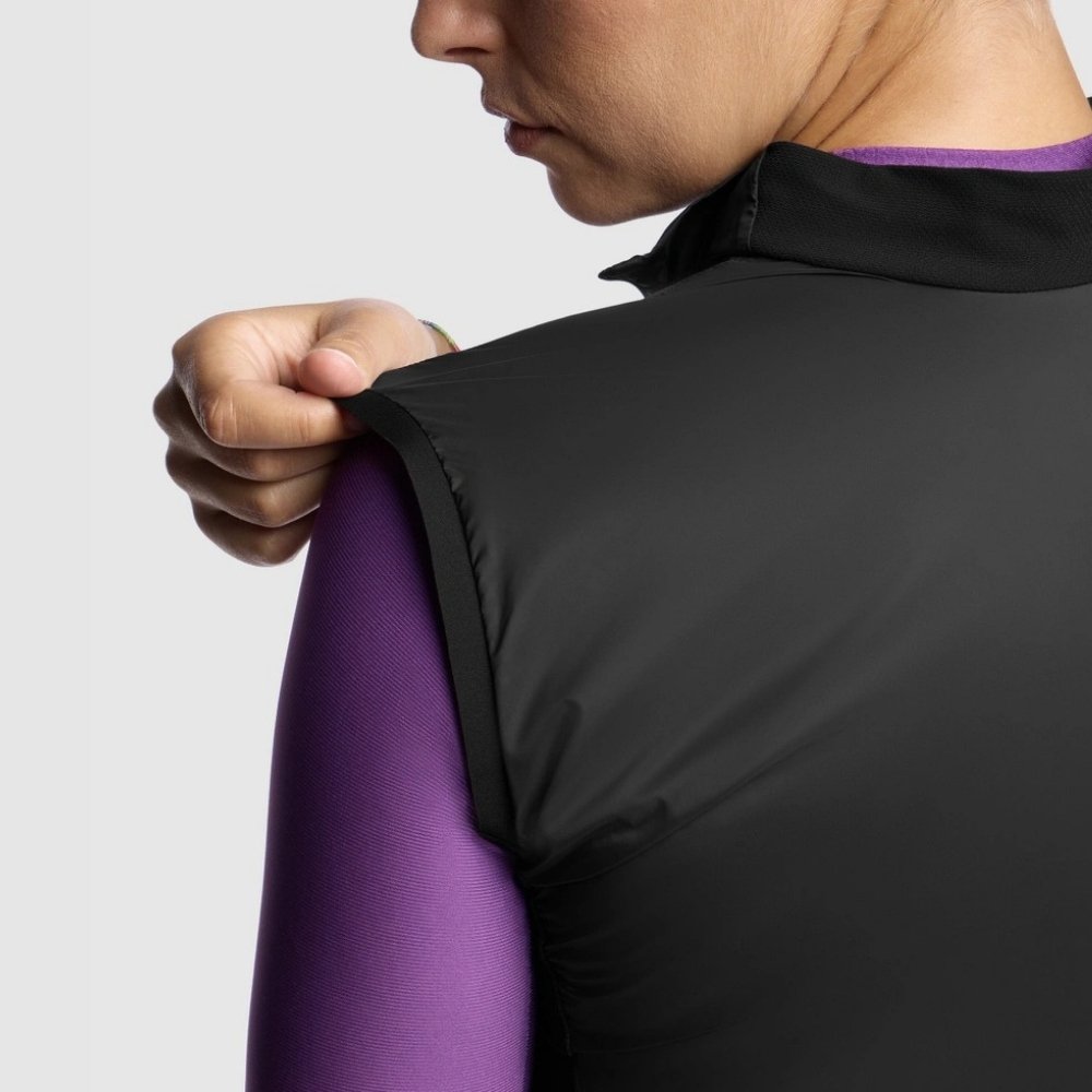 ASSOS Wind Vest UMA GT S11 black series - Image 6